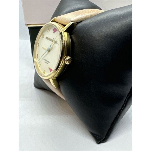 Kate Spade 0484 Women Beige Leather Strap Analog Dial Quartz Wrist Watch JNA135